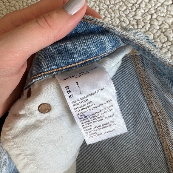 High Rise 90’s Shorts - Picture 4 of 5